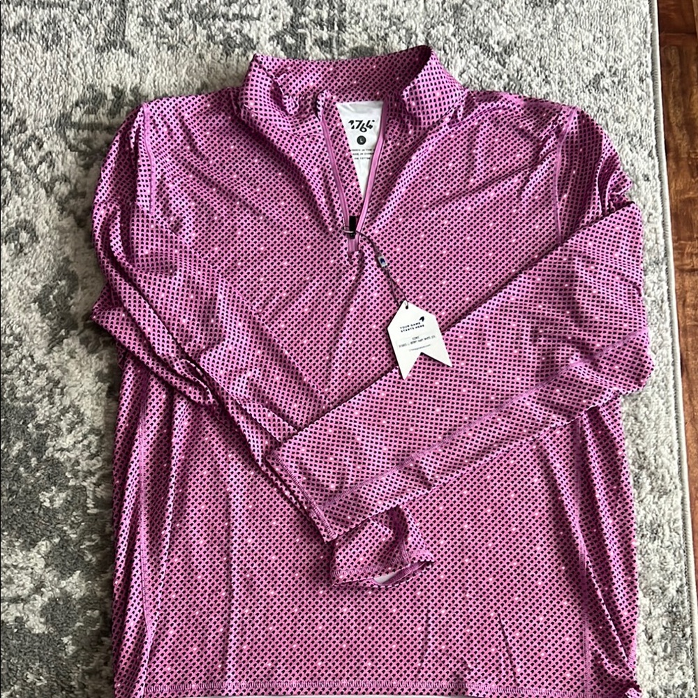Pink pattern golf quarter zip Shirt with Soft Texture
